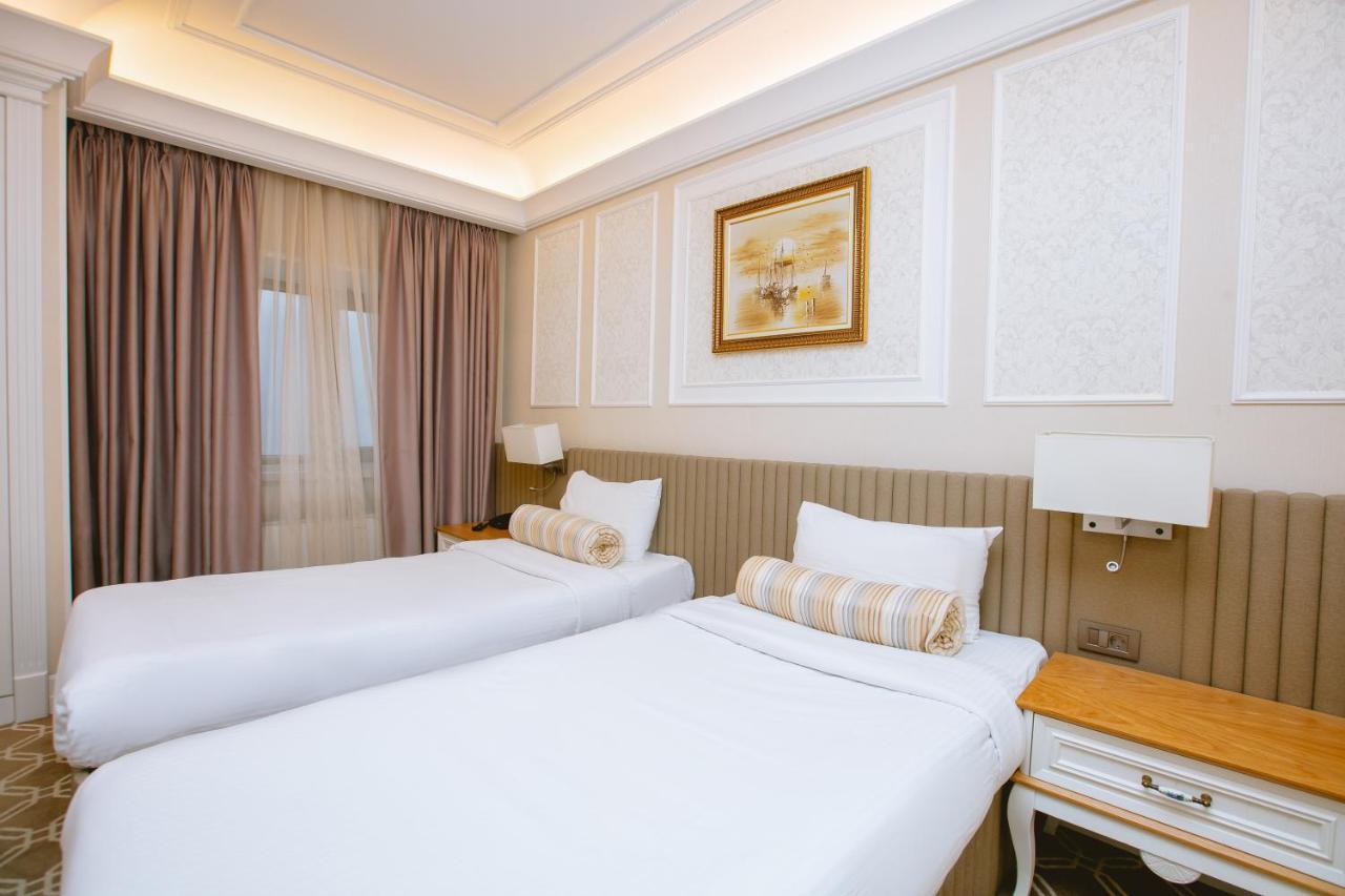 Theatrum Hotel Баку Екстер'єр фото